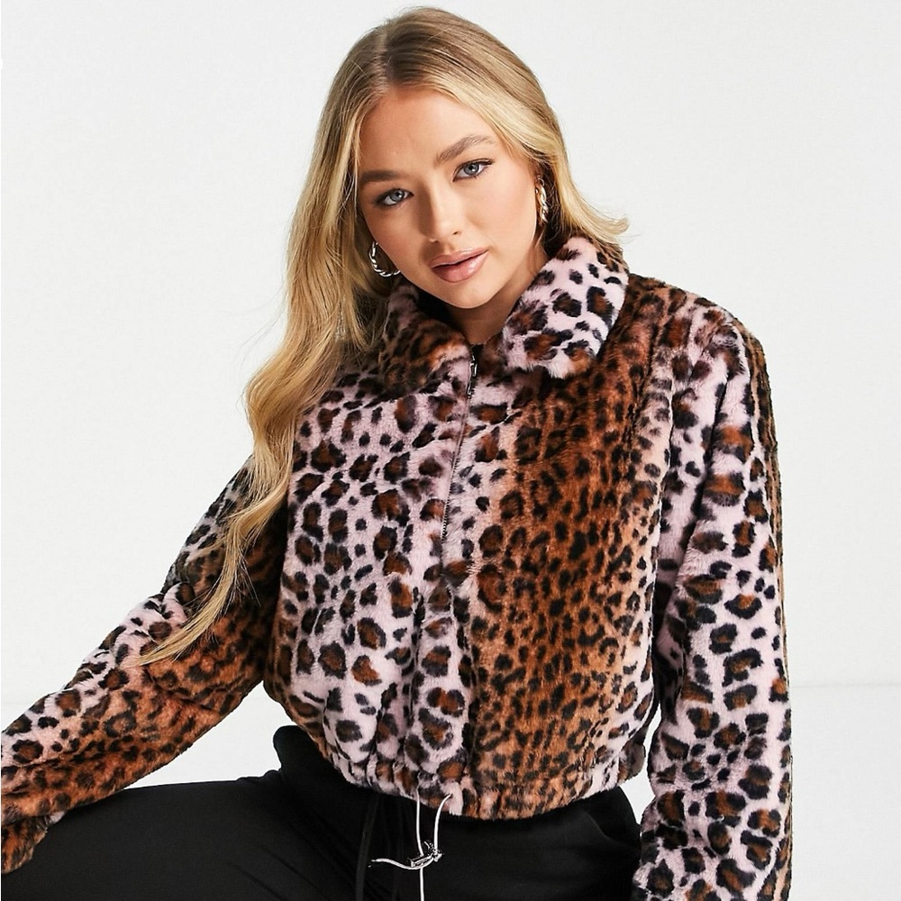 NWOT Kendal & Kylie pink cropped half zipped jacket in leopard print